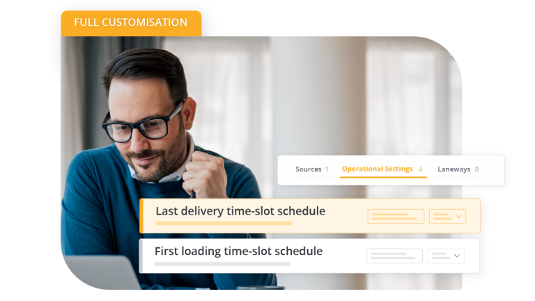 Un hombre con gafas y un jersey azul mira atentamente un ordenador portátil. Sobre la imagen se superpone una interfaz de software denominada «AUTONOMOUS QUOTATION» (presupuesto autónomo) que muestra un panel de control del mercado con rutas, detalles de pedidos y gráficos de «información sobre precios».
